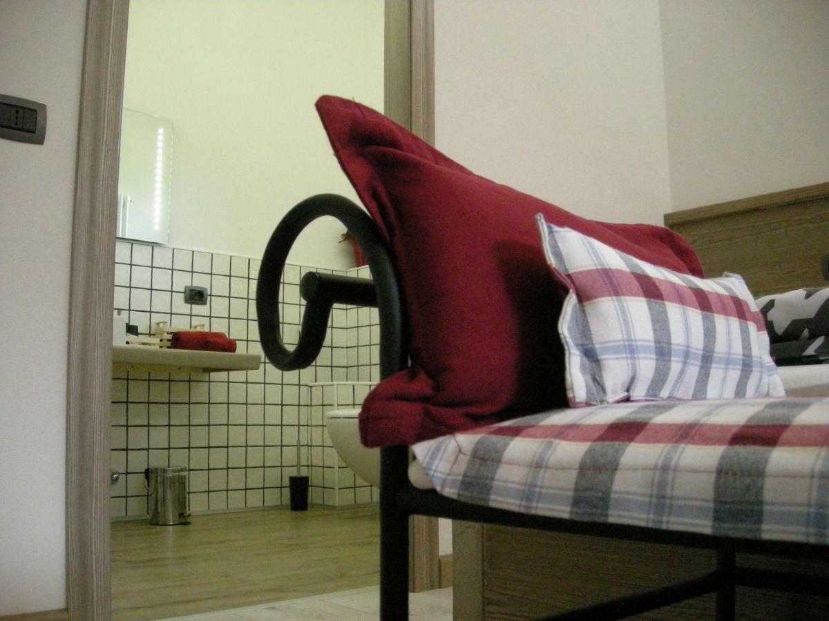B&B Il Crocevia เตโญ ภายนอก รูปภาพ