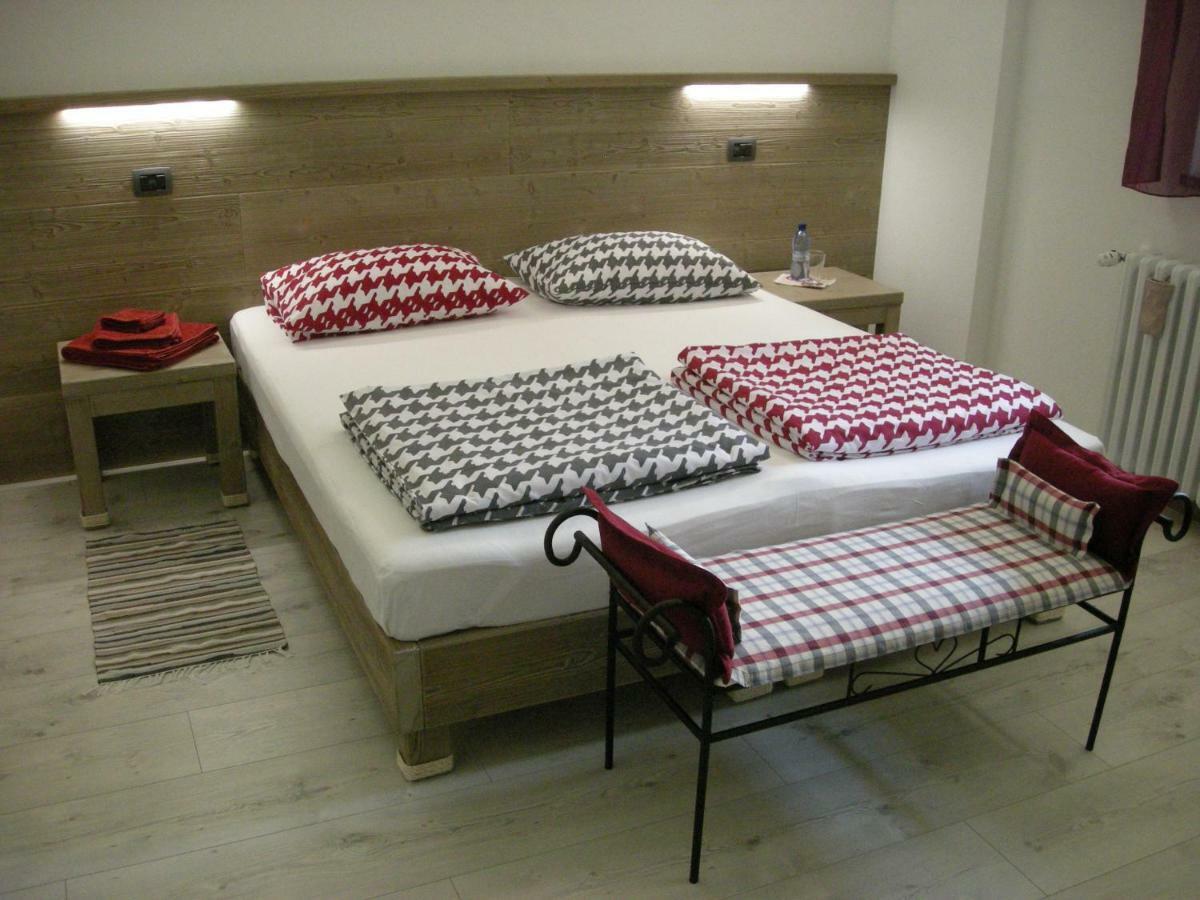 B&B Il Crocevia เตโญ ภายนอก รูปภาพ